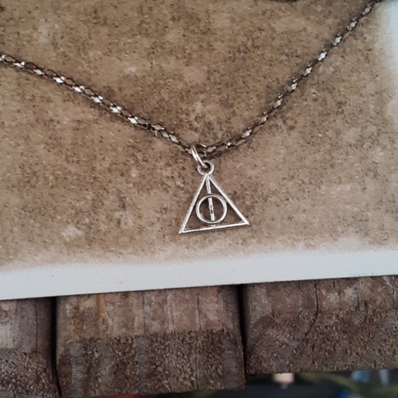Deathly Hallows silvertone necklace - Picture 2 of 2